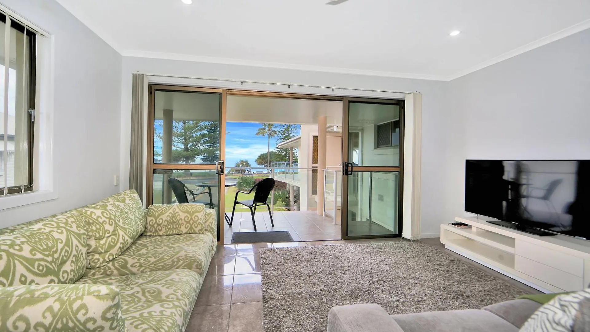 Nautilus Beachside Apartments Bargara 0*,  Australia